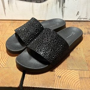 INC women’s chonclas